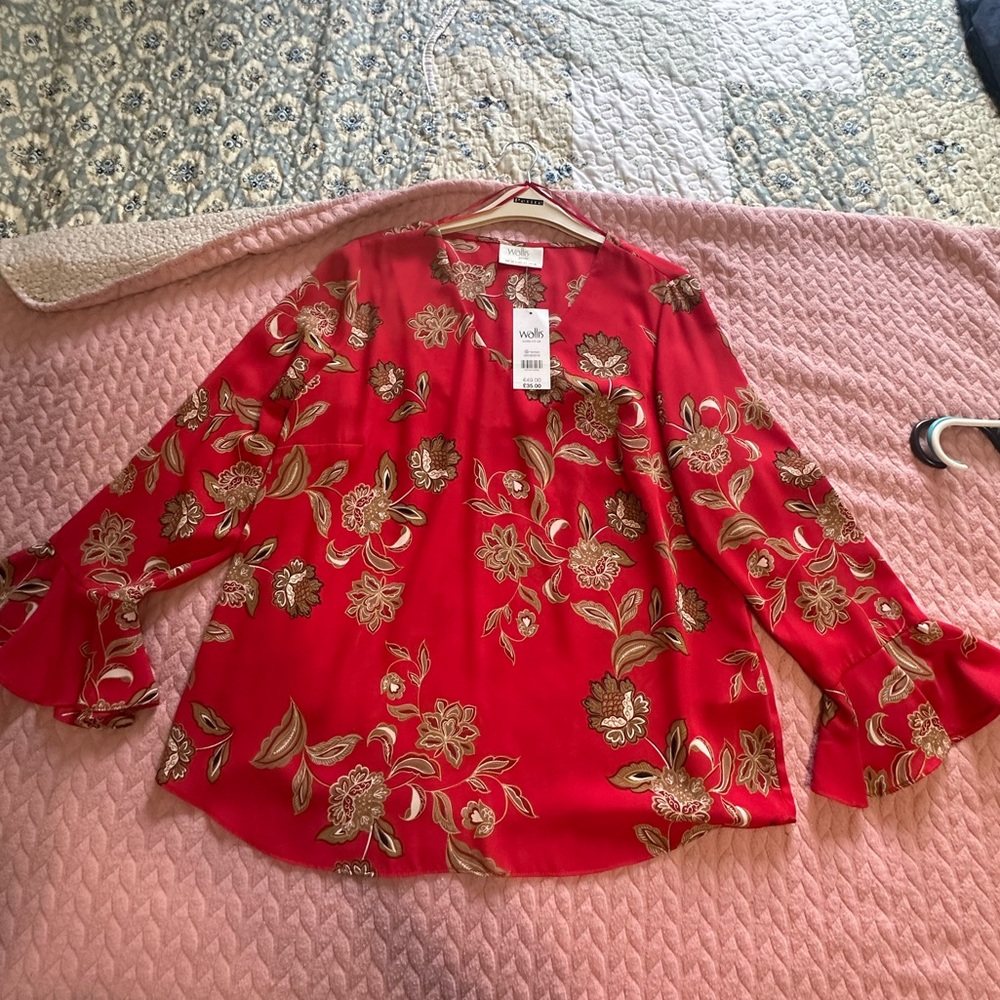 Women’s Blouse